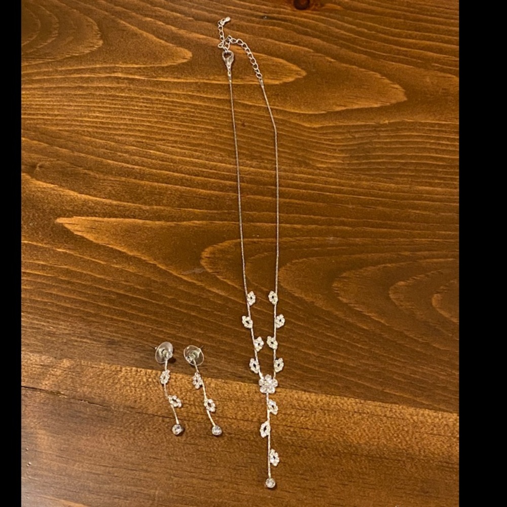 Necklace & Earring set